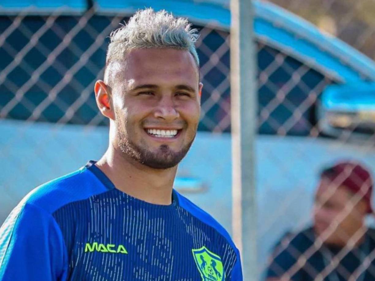 Alex López - En Costa Rica se mencionó un posible regreso del mediocampista a la liga tica, pero el futbolista hondureño continuará vistiendo los colores de los potros del Olancho FC.