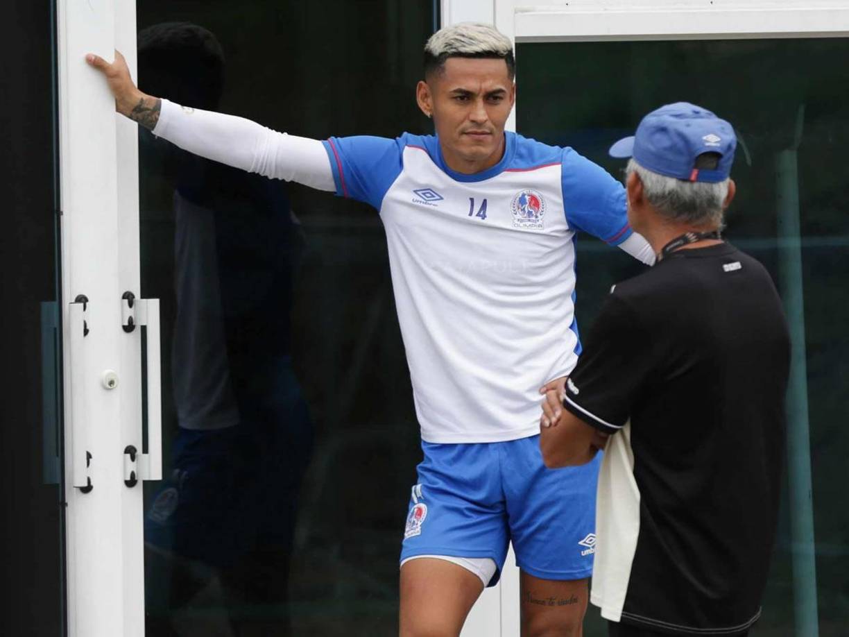 Andy Najar, quien renovó su contrato con Olimpia, ya trabaja al máximo para ganarse su lugar con el entrenador uruguayo, Eduardo Espinel.