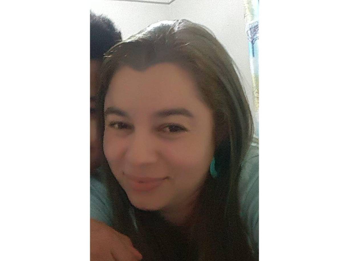 Reina, hondureña asesinada por falsos clientes en su negocio