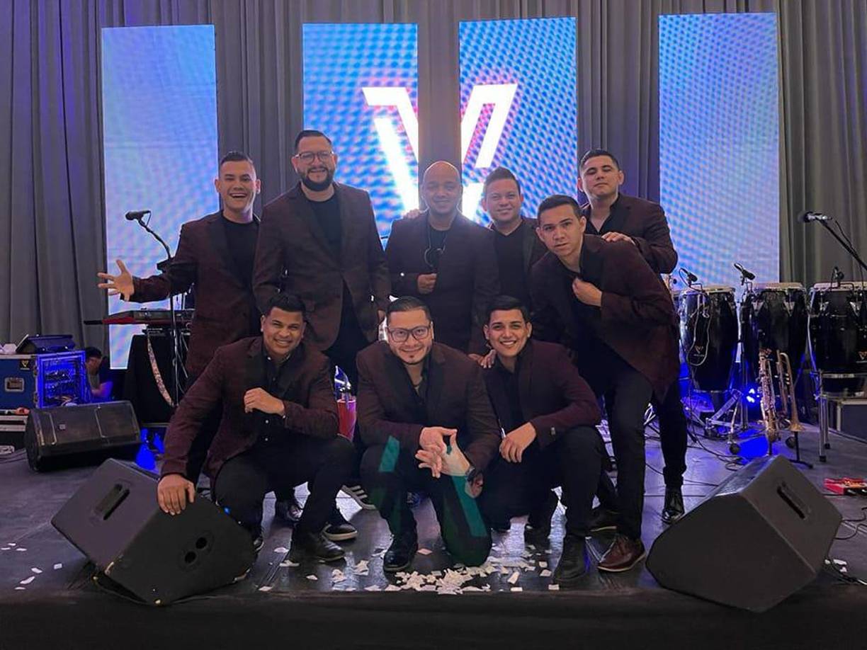 <b>LA VERSATIL</b>“La banda fiesta” se presenta este viernes en El Estadio Food Park, en la 3 calle, 15 avenida de barrio Los Andes. El sábado llegan a Hacienda Yuro, situada en la 5 calle, 13 avenida de barrio Los Andes. En ambos sitios la entrada en completamente gratis.