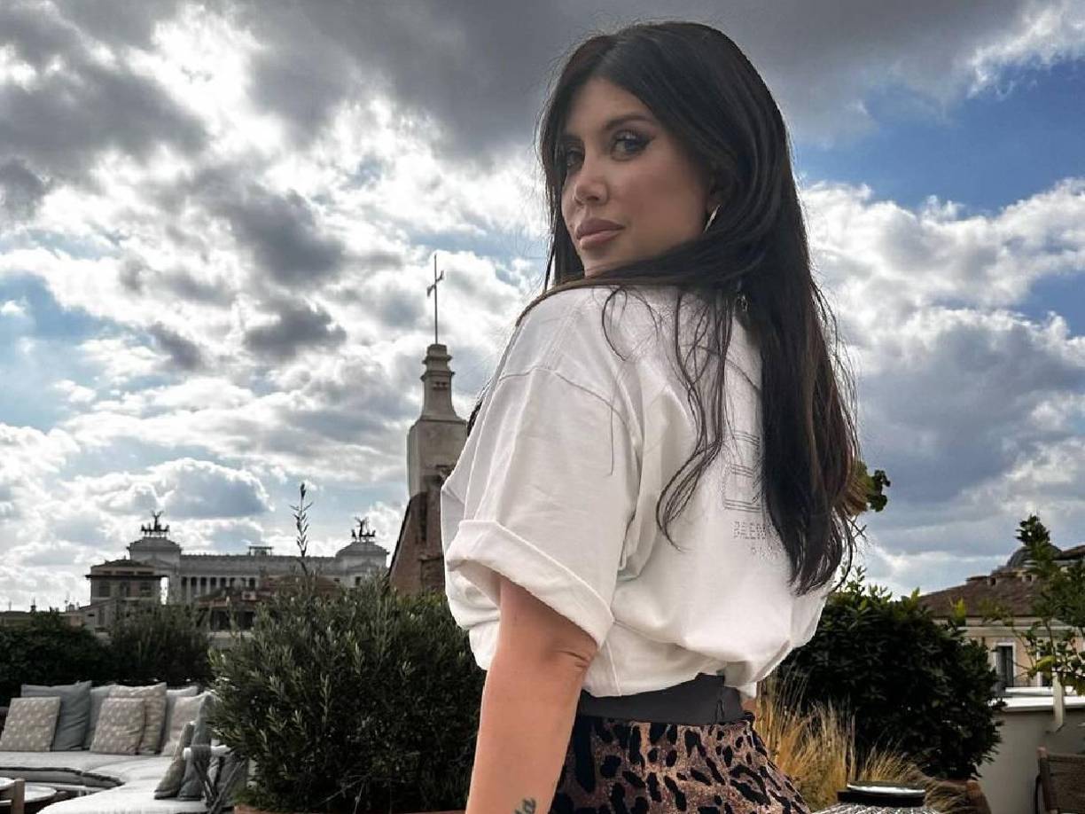 Y es que Nara detalló los requisitos que debe tener un hombre para conquistarla, asegurando estar ‘soltera’.