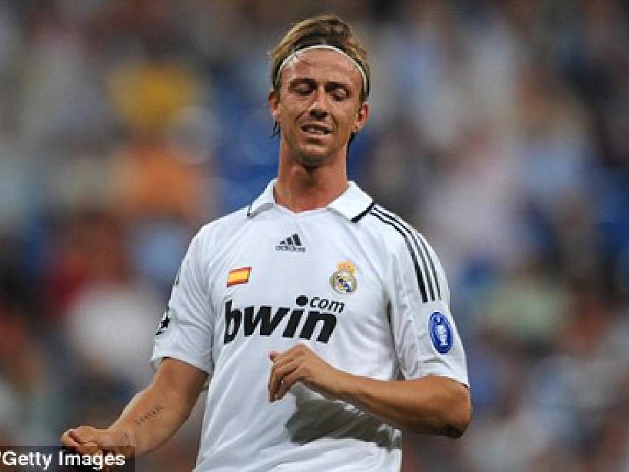 El exjugador del Real Madrid se retiró en el 2011, y como otros futbolistas evitó llevar una mala vida y trabajar en su físico.