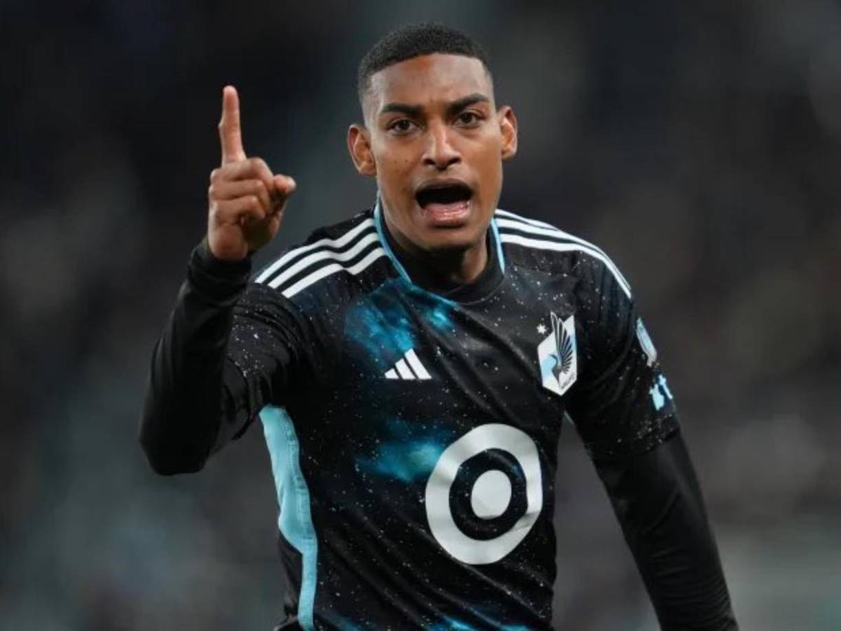 Joseph Rosales - Se rumoreaba que el futbolista hondureño saldría del Minnesota United hacia el fútbol de Inglaterra, pero el seleccionado continuará en el equipo de la MLS.