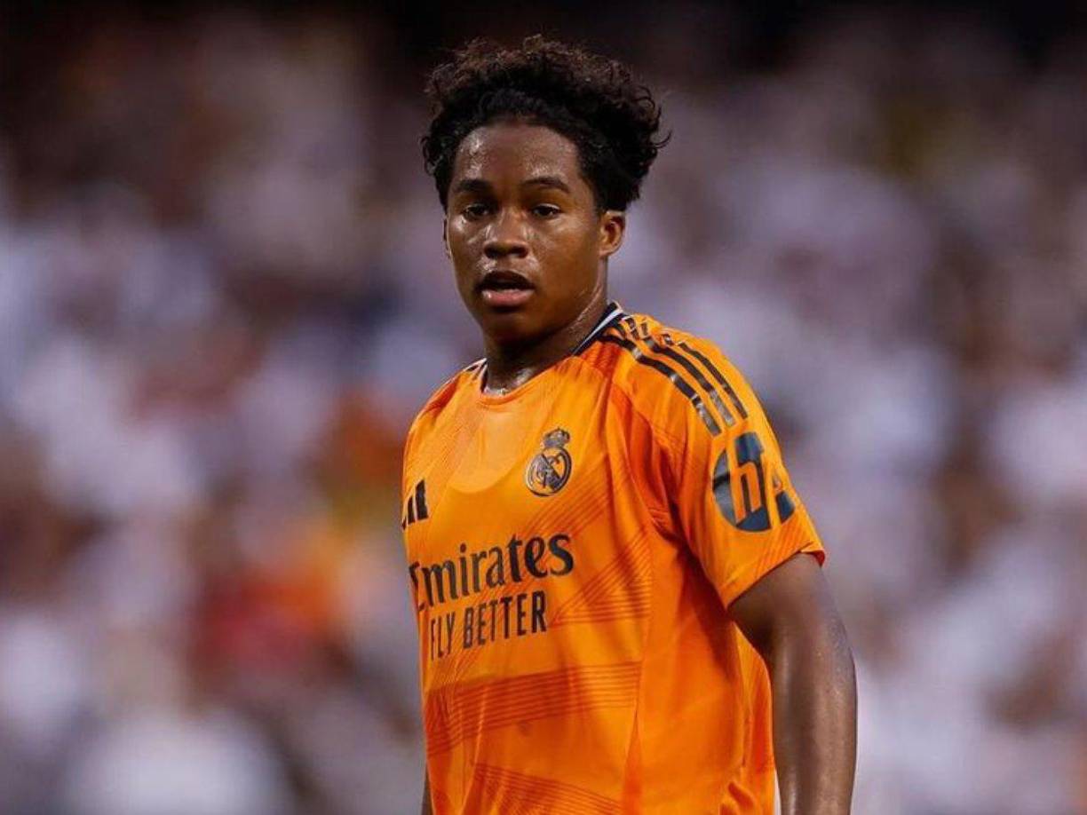Endrick llegó esta nueva temporada al Real Madrid y ya comenzó a destacar con el cuadro merengue. El jugador también genera revuelo por su vida privada.