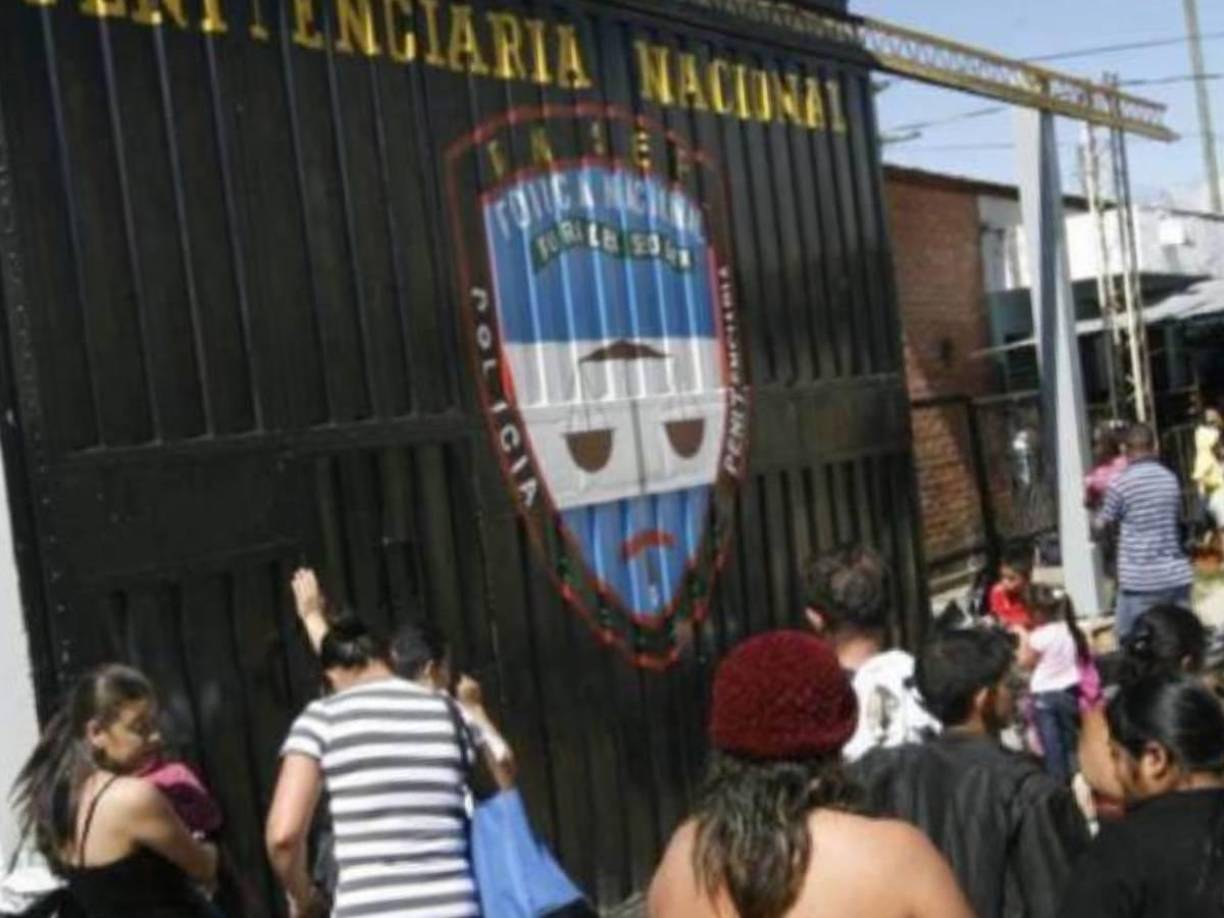 Primero se gaseó el módulo de segregación donde estaban y al intentar salir, Bonilla recibió la golpiza junto a otros reos.