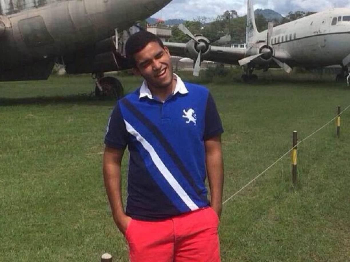 En Honduras, Luis Zelaya estudió en la Escuela Agrícola Panamericana, conocida también como El Zamorano.