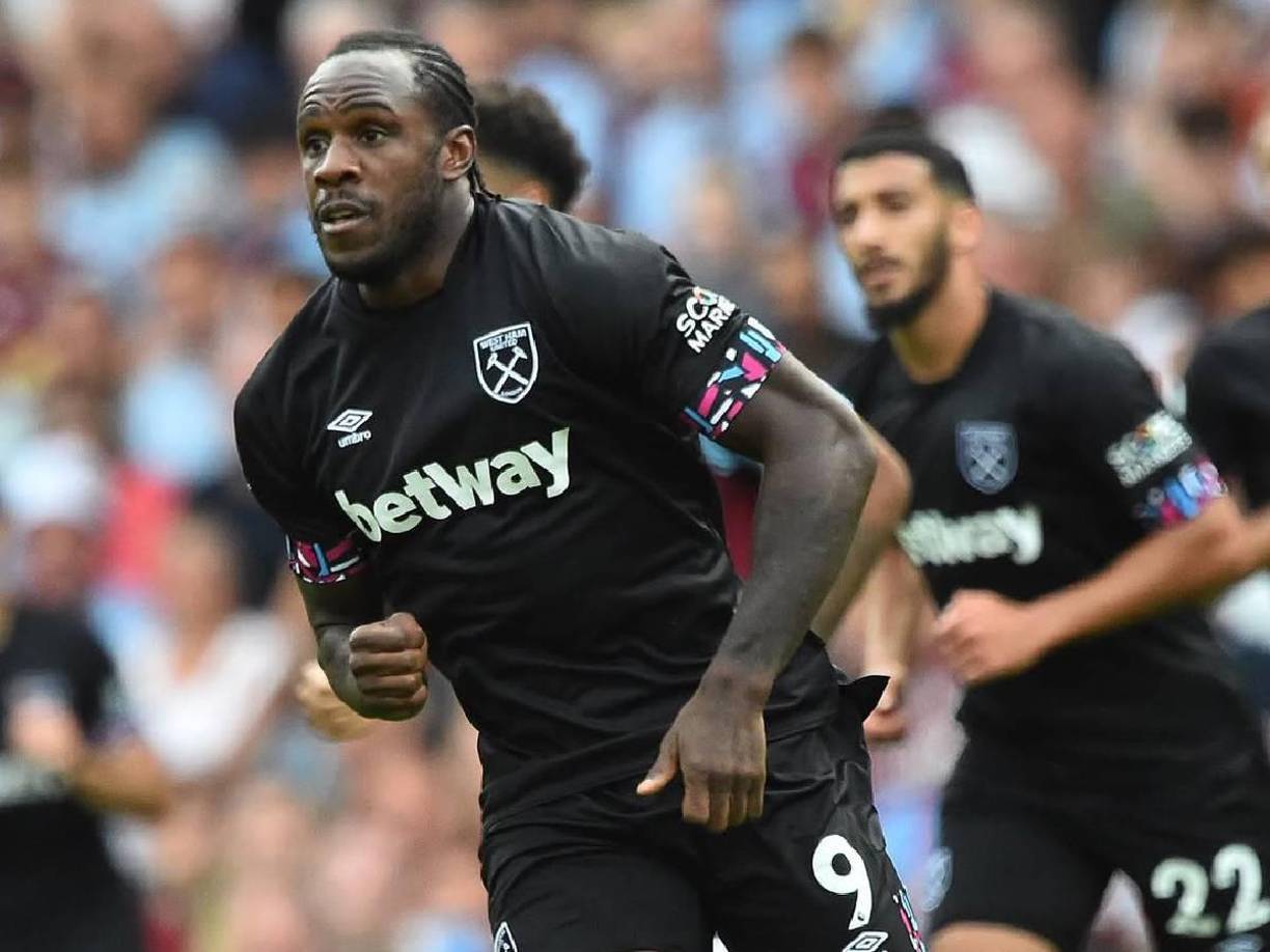 “Los paramédicos llegaron muy rápido. No podía creer lo que pasó. El coche olía a gasolina”, relató el testigo del accidente.