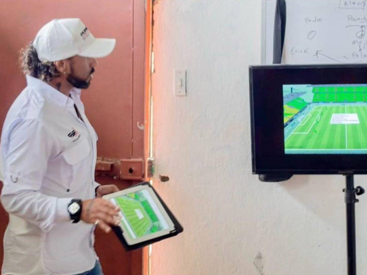 Los investigadores de la Policía Nacional Civil (PNC), con base en imágenes de cámaras de seguridad y otros indicios recabados, manejan dos hipótesis sobre las causas del crimen.