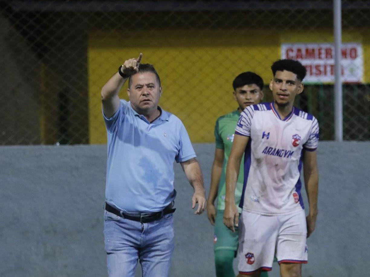 El presidente de la Liga de Ascenso, Inés Chinchilla, dio su versión y fue contundente al decir que fue él quien dio la orden a la Policía Nacional para que sacaron a Gerson López.