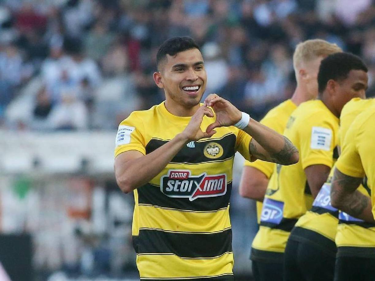 Orbelín Pineda - El muchacho del AEK Atenas de Grecia es tasado en 7 millones de euros. Tiene 28 años de edad.