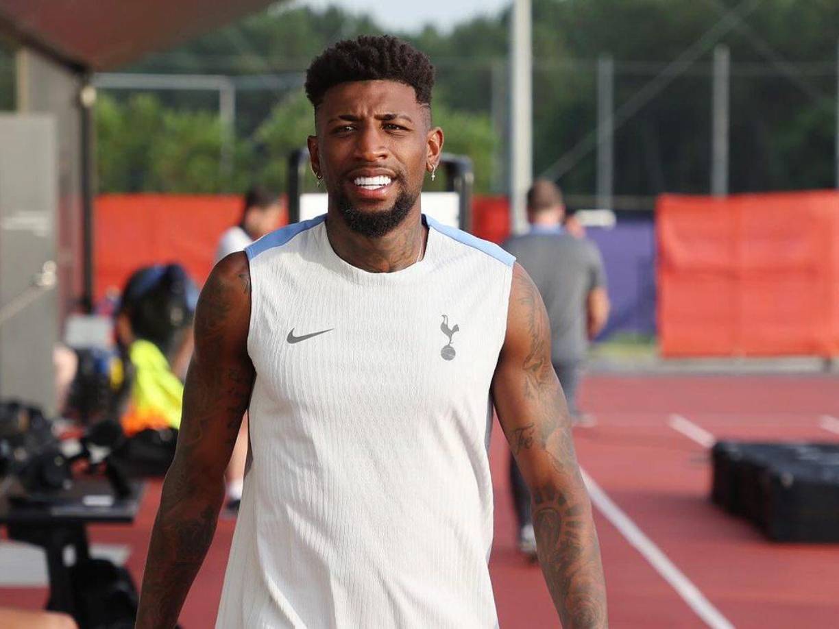 El periodista Fabrizio Romano adelanta que el Milan está cerca de cerrar el fichaje de Emerson Royal en unos 15 millones de euros. El lateral brasileño alista las maletas para dejar el Tottenham.