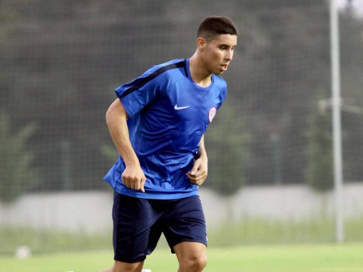 ¿Quién era Abdelaziz Barrada? El exfutbolista falleció este jueves y esta fue la causa de su muerte.