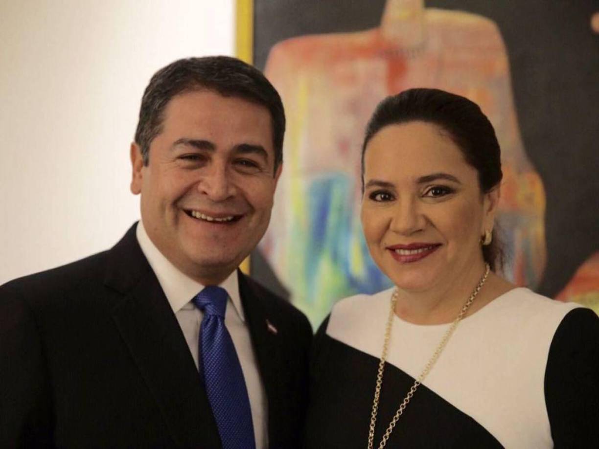 No es justo lo que hicieron contra mi esposo, fue tratado como un prisionero de guerra aislado en una celda para terroristas bajo el proceso que usted dirige. Usted mismo dictó órdenes que luego usted mismo ignoró, como por ejemplo el plazo para que la fiscalía presentará toda la supuesta información material 3500 que tenían contra mi esposo, usted dijo 60 días antes del inicio del juicio debían presentarla, no lo hicieron y usted permitió el irrespeto a sus mismas disposiciones. 