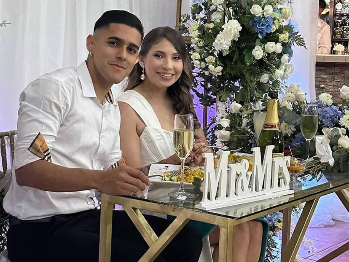 Luis Palma aprovechó las vacaciones de verano para contraer matrimonio con su bella novia Annie Córdoba en una ceremonia que fue muy íntima.