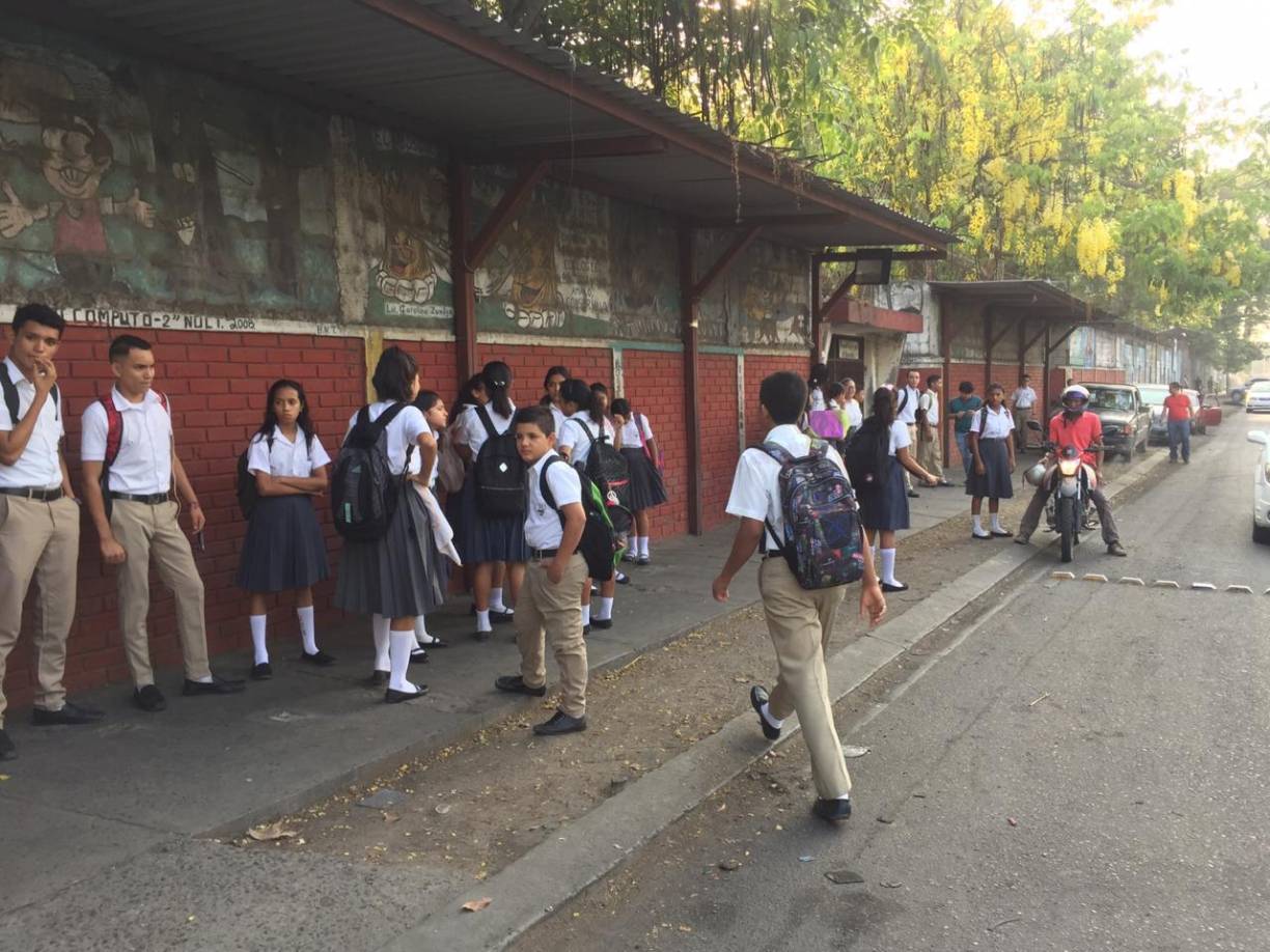 El Instituto José Trinidad Reyes es uno de los centros educativos más populares de San Pedr Sula, ubicado en la colonia San Jose de Sula, 21 avenida, 10 calle S.E. contiguo a la sede del Club Marathon.