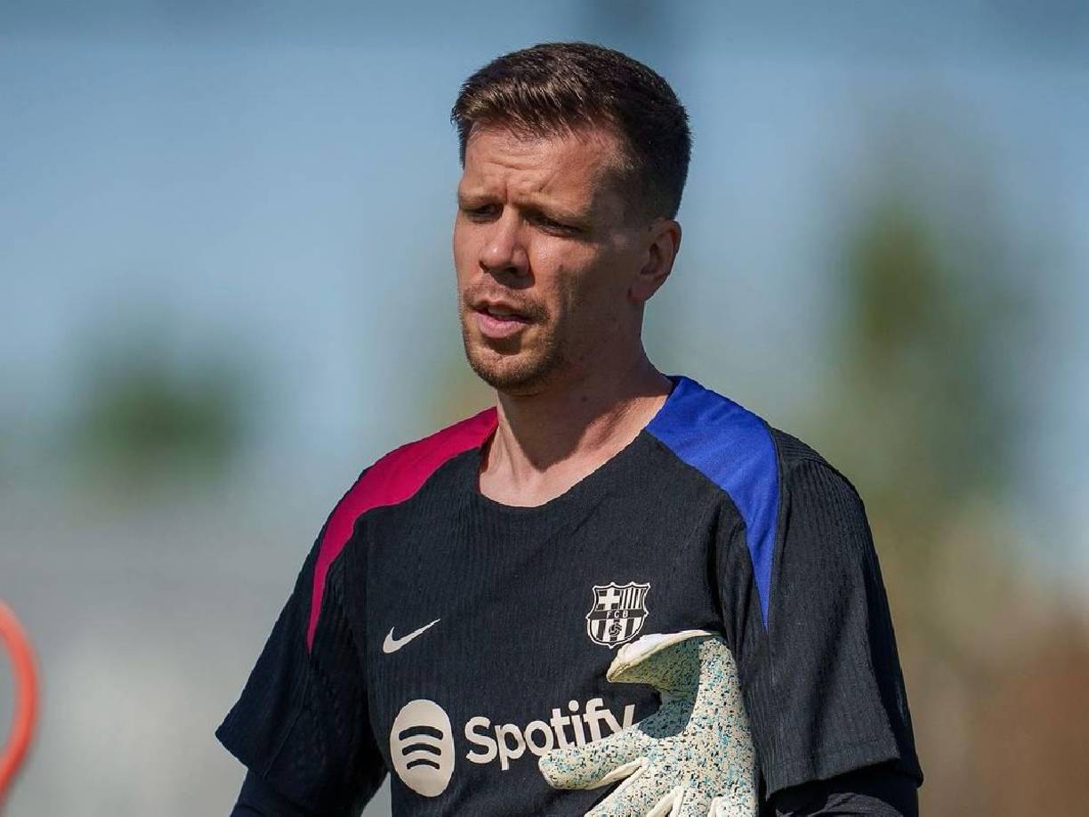 Wojciech Szczesny: El portero polaco aún no ha debutado con el Barcelona desde su llegada y seguramente tampoco lo hará ante el Real Madrid. Sin embargo, será su primera vez en el banco de suplentes en un clásico. Recordemos que Szczesny llegó al equipo culé hace unas semanas tras la lesión de Ter Stegen.