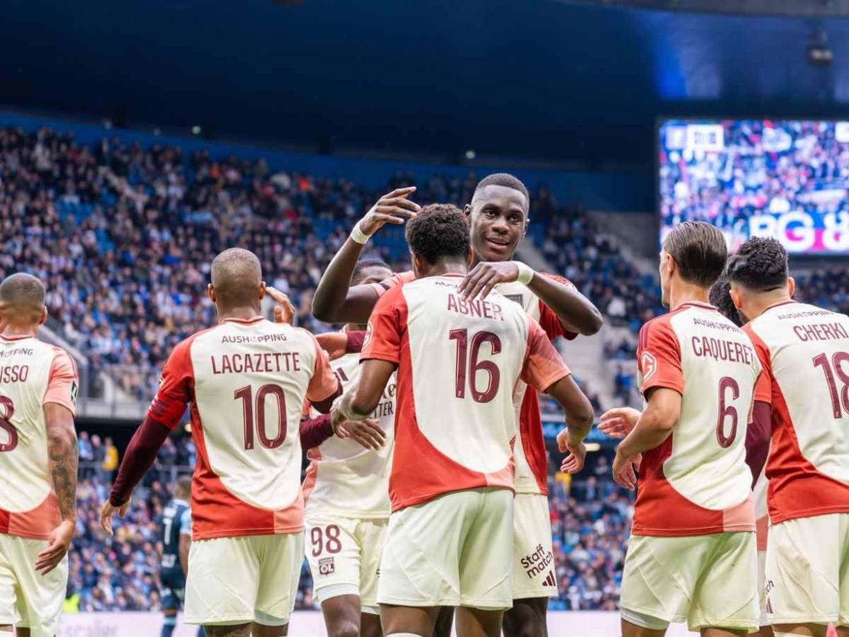 Concretamente, 505,1M€, que suponen una dramática circunstancia que les deja al límite de sus fuerzas. Las medidas inmediatas radican en que debe reducir su masa salarial y conseguir cien millones de euros para evitar esa dramática caída de categoría.