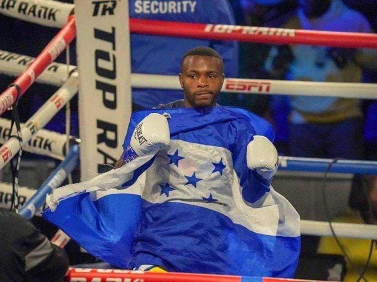 Josec ‘El Escorpión’ Ruiz - El boxeador hondureño es aficionado del Motagua de Tegucigalpa. Él no esconde su amor por los colores del azul profundo.