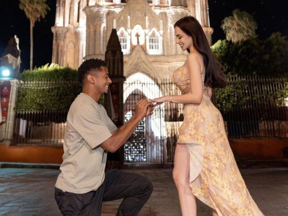 Choco Lozno le pidió matrimonio a Joselinn y ella aceptó. 