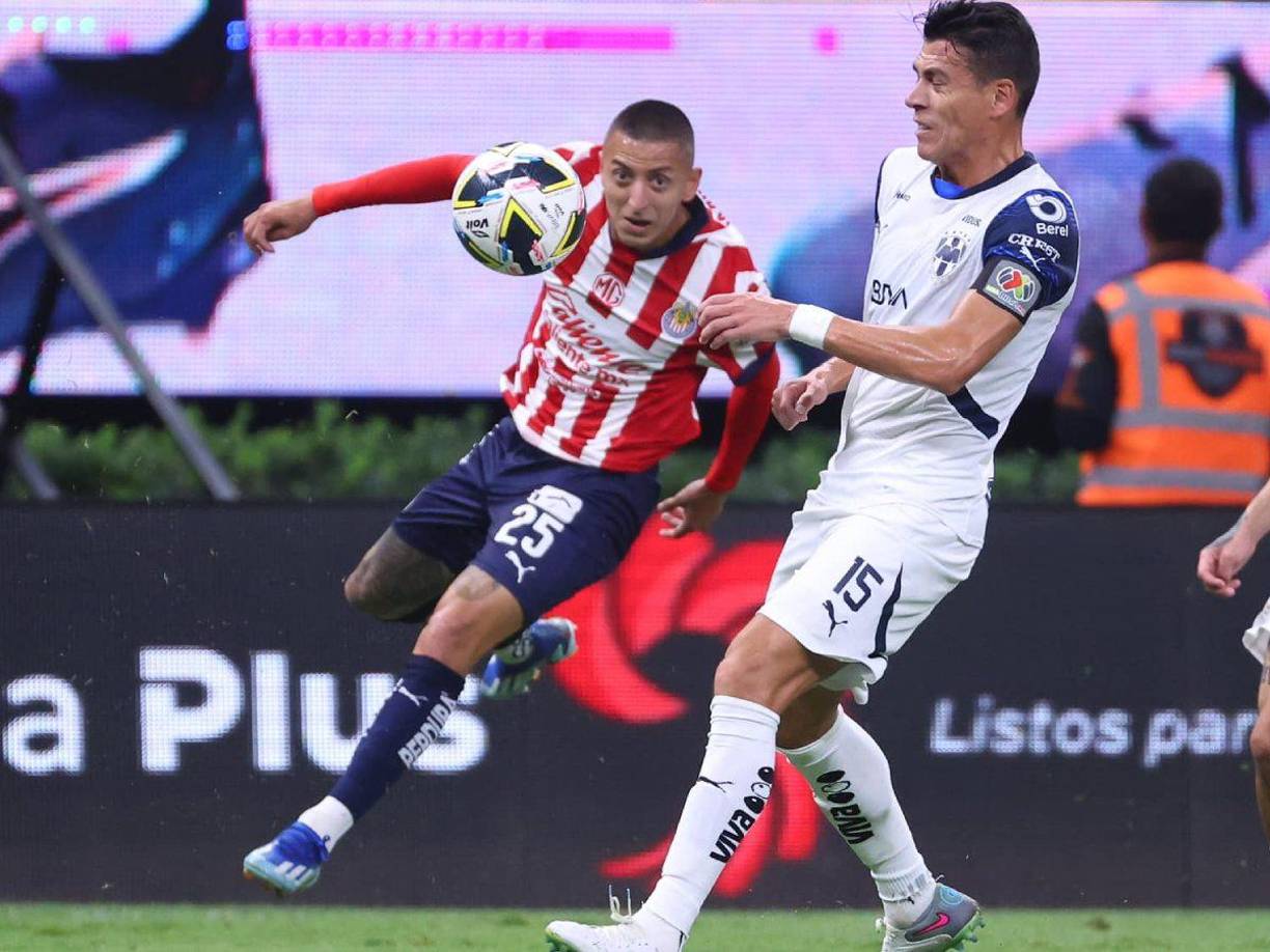 El Piojo Alvarado se habría acercado a los medios que aún seguían en las instalaciones de Verde Valle y extendió unas disculpas a nombre de sus compañeros, pues él habría lanzado el petardo. Pero, aclaró que en ningún momento se trató para agredir a la prensa, sino que fue un accidente.