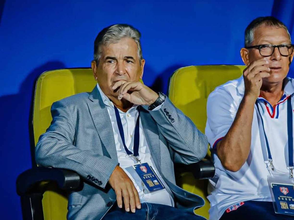 “México sigue siendo la potencia del área aunque ahora es una generación que no tiene el estatus de otras generaciones, que eran brillantes y experimentadas”, fue otros de los dardos de Jorge Luis Pinto para los aztecas. 