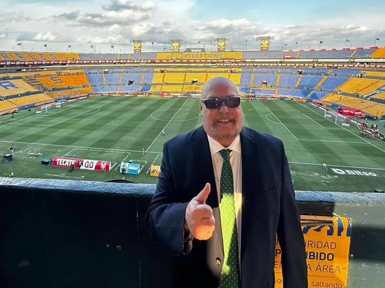 La noticia sobre el ingreso del ‘Perro’ Bermúdez a una clínica fue dada a conocer por la cadena televisiva Univisión, donde trabajó hasta hace poco el narrador.