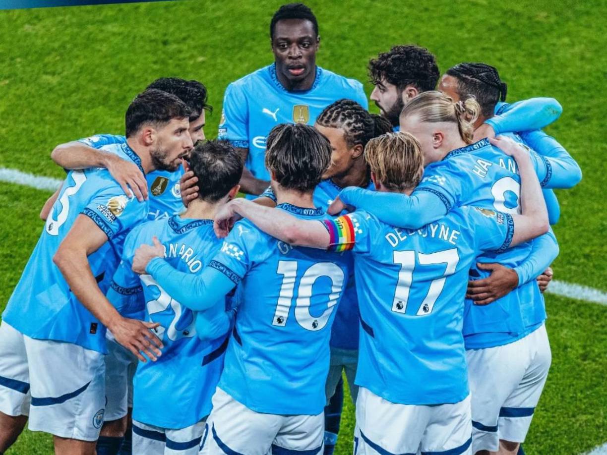 Manchester City rompió su mala racha de siete partidos sin victorias y venció al Nottingham Forest 3-0 por la fecha 14 de la Premier League. El equipo de Pep Guardiola mejoró la pobre imagen que dejó en los últimos encuentros