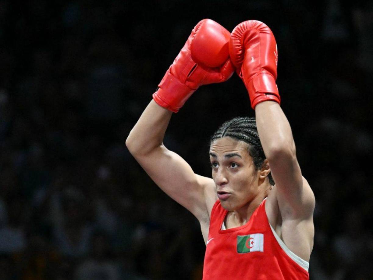 “La participación de atletas con DSD (diferencias de desarrollo sexual) en competiciones de boxeo se consideró peligrosa para la salud y la seguridad de los boxeadores”, dijo la Asociación de boxeo sobre el caso.