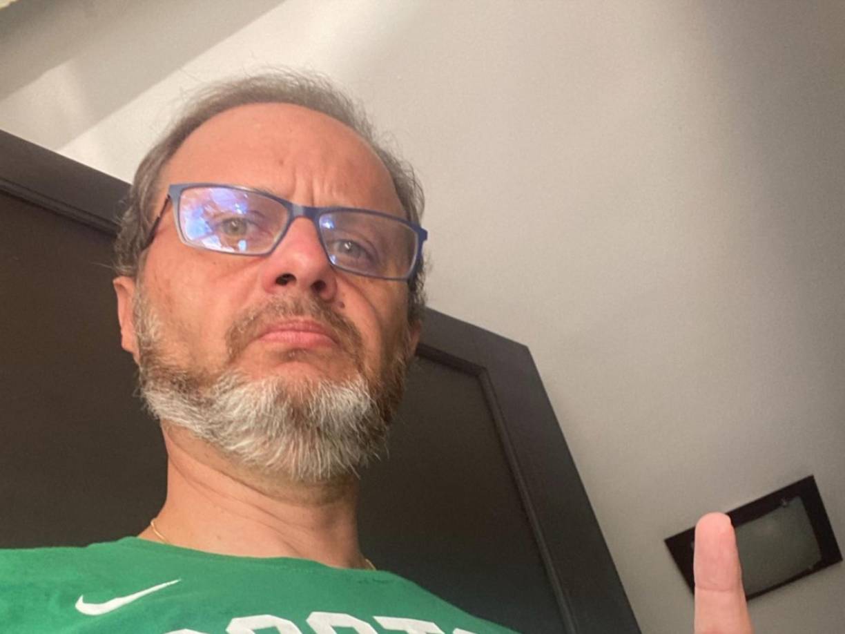 “No es céntrico dentro del juego del Real Madrid. Sí es importante, pero para mí esta vez fue más importante Bellingham”, reconoció el comunicador salvadoreño. 