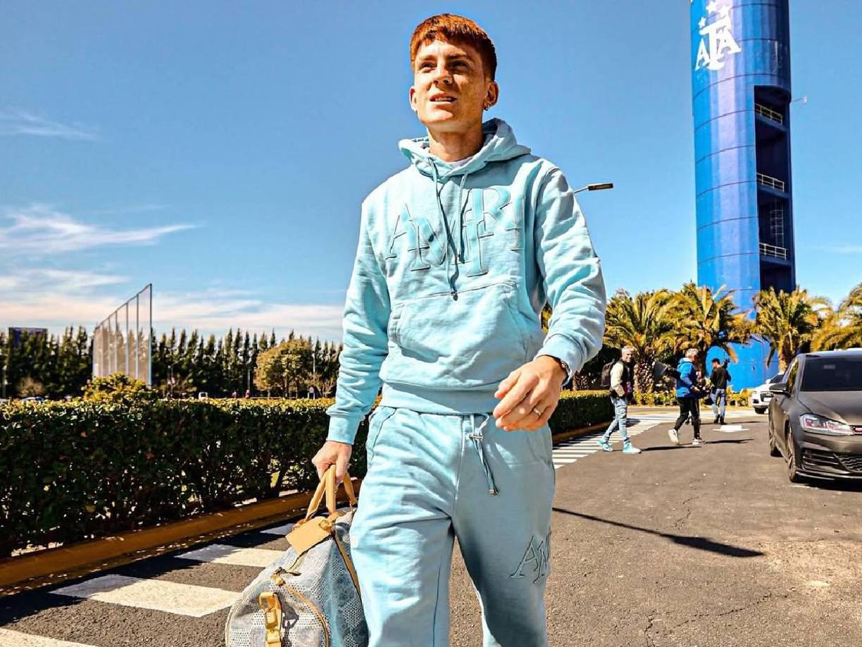 ‘Colo’ Barco se une a la extensa lista de jugadores que han sufrido un robo dentro de sus viviendas. El asalto ha levantado sospechas, según publicó la pareja de argentino.