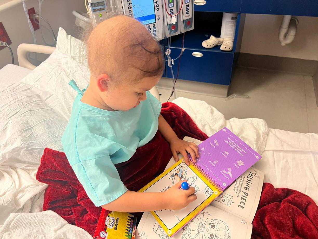 Para aportar con la familia hondureña lo pueden hacer por medio de <a rel="nofollow" href="https://www.gofundme.com/f/bkfn2d-team-kimberly">Gofundme</a>.