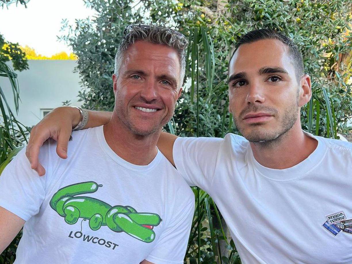 El piloto Ralf Schumacher anunció una relación con Étienne Bousquet-Cassagne, exfuncionario del Frente Nacional y de la Agrupación Nacional (el partido de Marine Le Pen)