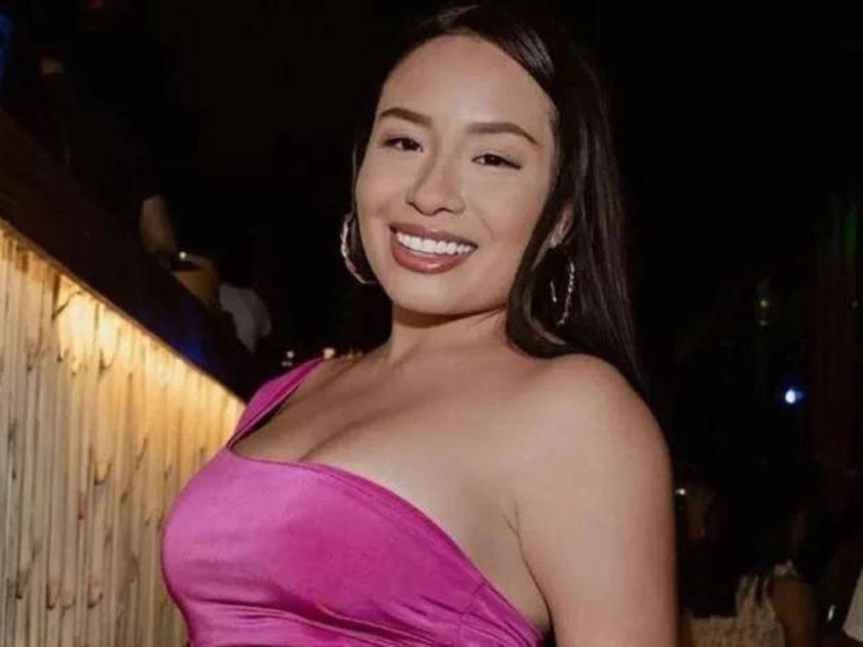 “No puedo dar más detalles porque ando apenada por la noticia. Chicos, yo solo les diré que oren por ella, las personas que verdaderamente la apreciaron y no solo la vieron por puro morbo. Desde donde esté, estoy segura de que es un angelito”.