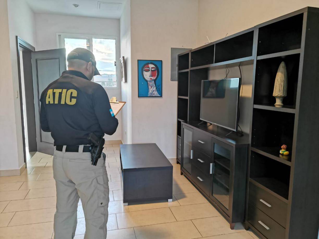 A Hilda Hernández le congelaron tres cuentas bancarias en las que tenía más de cinco millones de lempiras. Desde que falleció Hernández en diciembre de 2017, ningún familiar ni socio se acercó a reclamar el dinero.