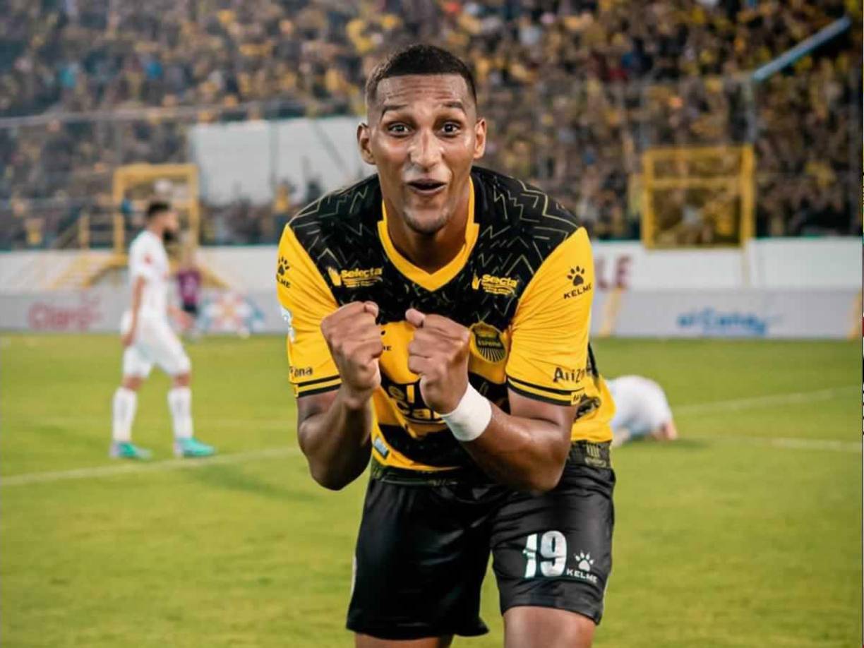 Daniel Aparicio será comprado en propiedad por el Real España. Solo falta que envíen desde Panamá unos documentos y el mediocampista panameño será aurinegro por mucho tiempo.