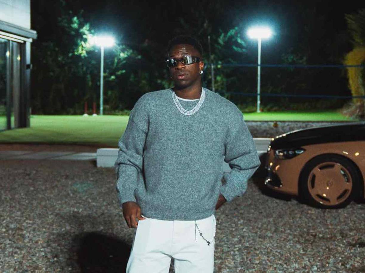 Vinicius sigue siendo noticia luego de haberse quedado sin Balón de Oro.Esta vez, sorprende información sobre futuro del astro brasileño.