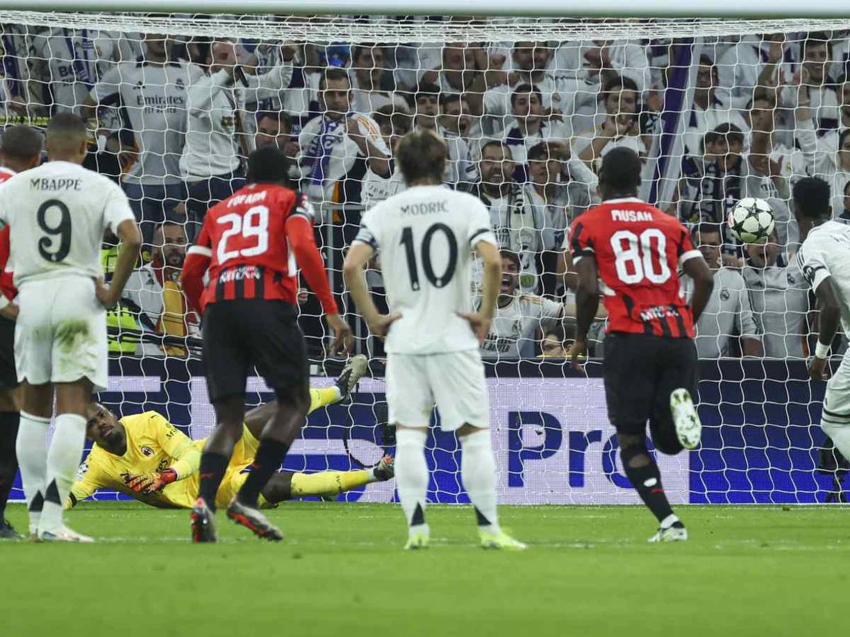 Vinicius se encargó de anotar a los 23 minutos del primer tiempo. Era el 1-1 parcial.