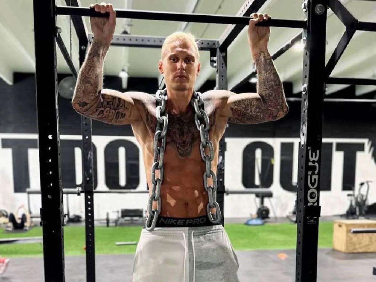 El mundo del baloncesto continúa conmocionado tras la muerte de Janis Timma, el jugador que fue encontrado muerto en la entrada de un edificio de cinco pisos en Moscú, Rusia.