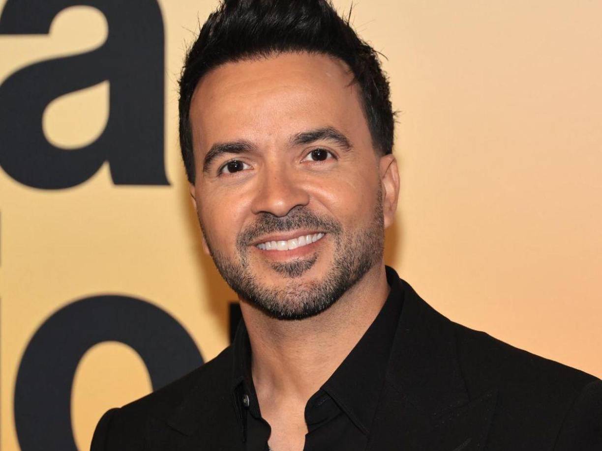 La gira, a la que ha titulado como 25 años, iniciará su recorrido con un concierto especial el 16 de febrero en el WiZink Center de Madrid, España. para el cual ya han salido entradas a la venta.