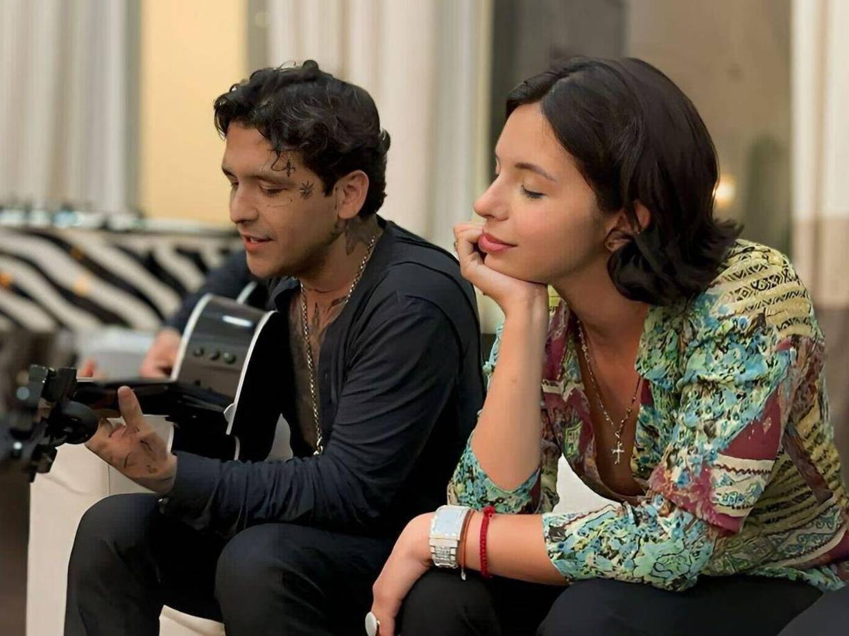 Desde que Christian Nodal anunció su separación de Cazzu y comenzó su relación con Ángela Aguilar, el cantante ha enfrentado críticas en redes.