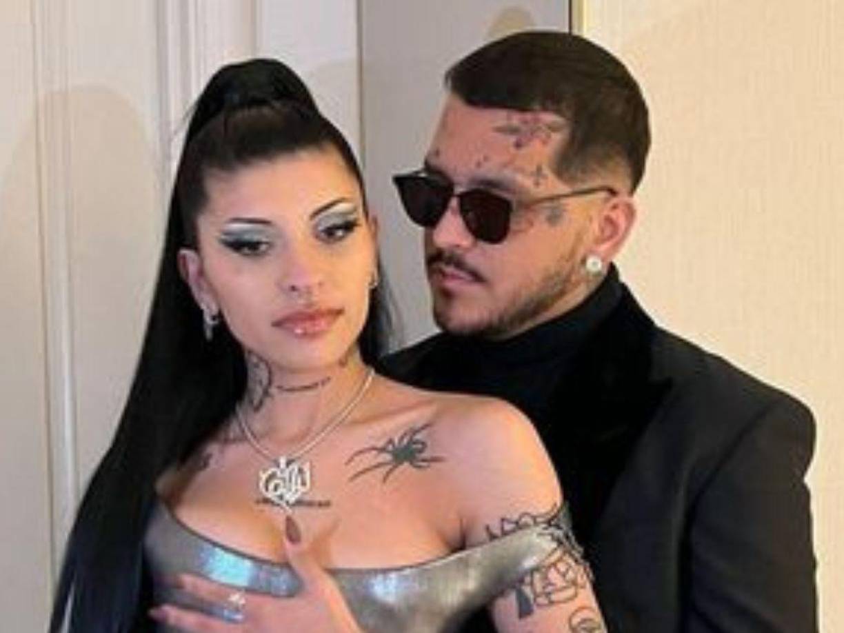 El cantante también explicó que su separación de Cazzu, la madre de su hija, se debió a que ya no se sentía a gusto en la relación y había perdido el amor. “Jamás le fui infiel a Julieta. Tengo los mensajes donde se le avisó que estaba con Ángela”, indicó, agregando que su conciencia está tranquila.