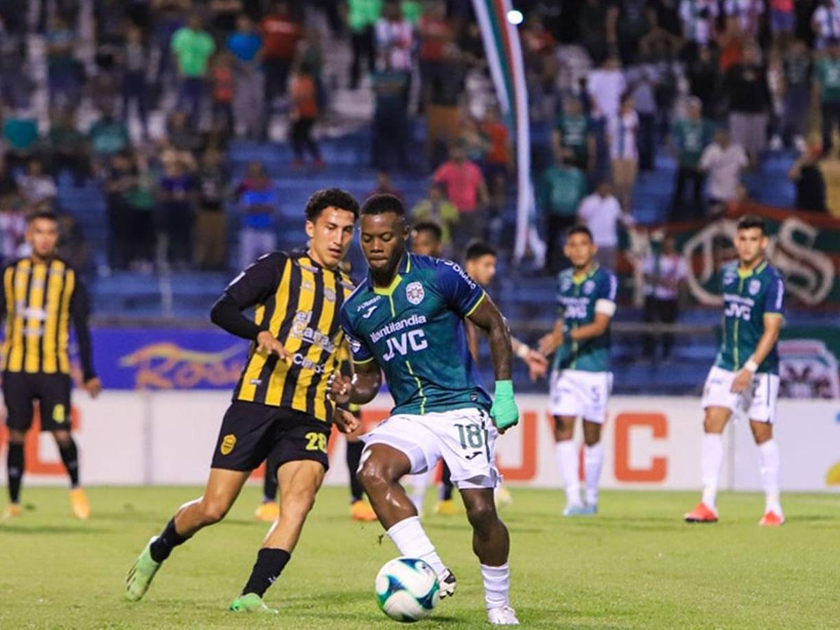 Júnior Lacayo: Finalizó su contrato con Marathón. No vio acción en el Apertura 2023 debido a una lesión y está en veremos su continuidad con los verdes en el 2024.