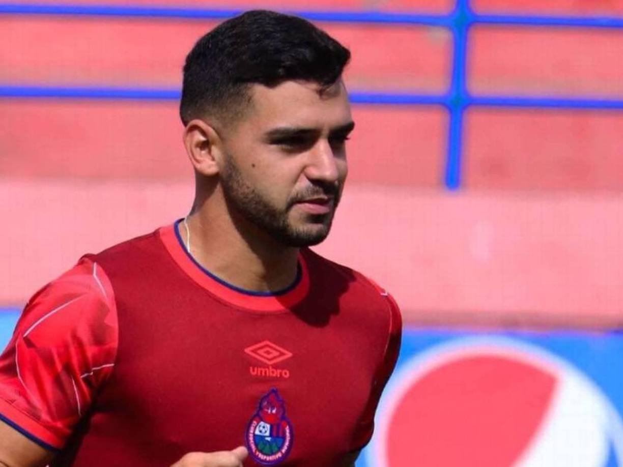 Matías Rotondi : El delantero argentino es uno de los jugadores que está en la órbita del Real España. En su momento jugó en la Liga Nacional donde marcó varios goles con el Honduras Progreso.