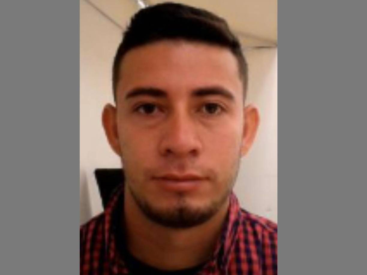 Justo Miguel Antúnez Escobar supuestamente admitió haber estado presente en el tiroteo y primero negó haber disparado un arma antes de cambiar su historia para decir que “podría haberle disparado a alguien en el suelo”.La policía dijo que una búsqueda en la casa de Miguel Antúnez descubrió munición calibre .223. Este mismo tipo de munición habría sido encontrada alojada en vehículos en el estacionamiento, además de ser el tipo de munición sospechosa utilizada para causar la herida mortal de Daniel Alberto Morales Uribe.