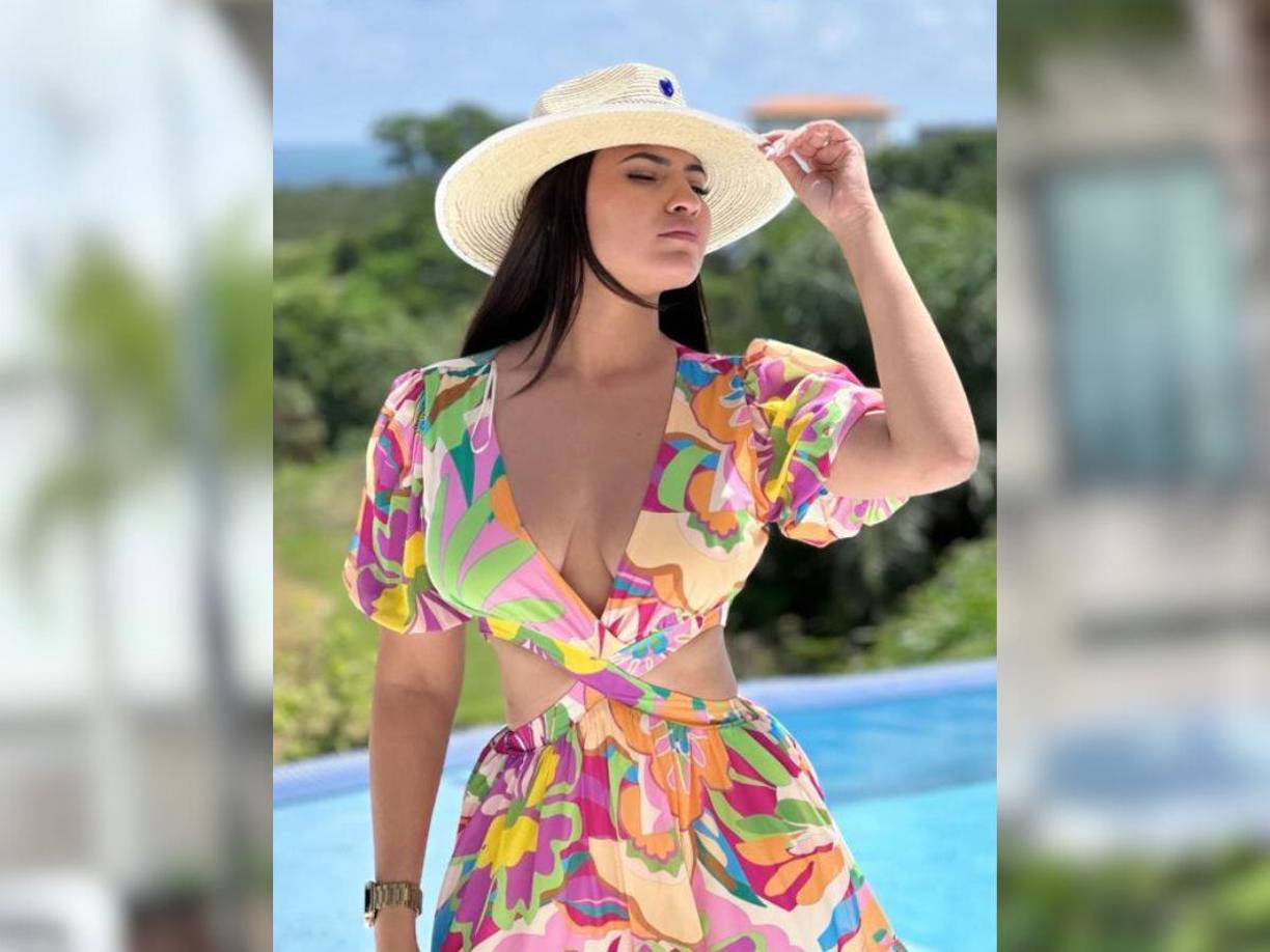 Alejandra Rubio es una popular presentadora del canal HCH, por su carisma y forma de ser, es considerada de los personajes más mediáticos de la farándula hondureña. 