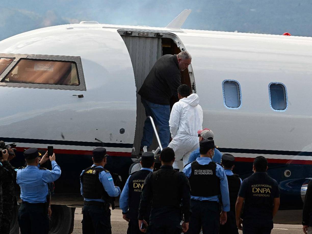 El historial criminal de Arnaldo Urbina Soto parece enfilarlo hacia un despeñadero de condena en la Corte del Distrito Sur de Nueva York si las sendas acusaciones que aquel país tiene contra él. 