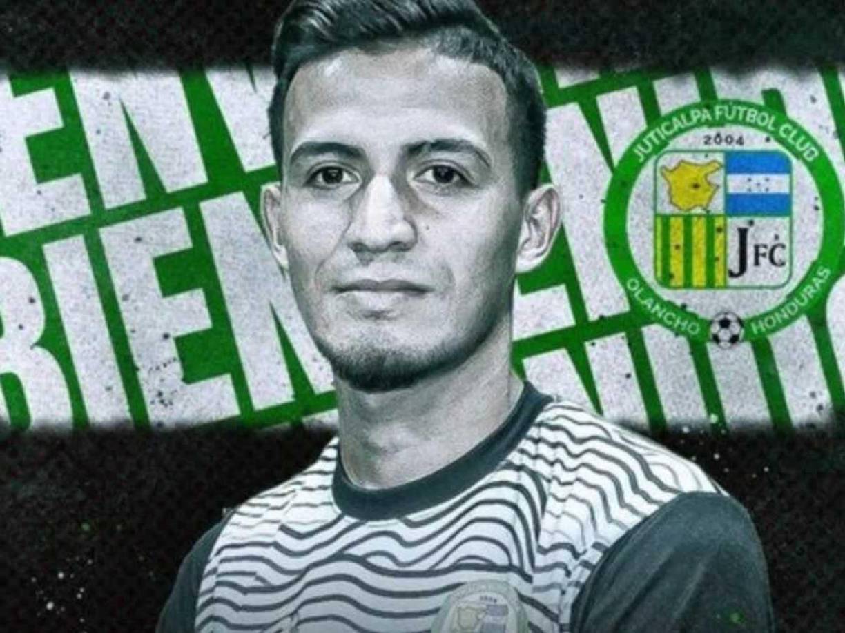 Azael Varela - Es otro de los jugadores que también sale del Juticalpa FC en este Torneo Clausura 2025 de la Liga Nacional.