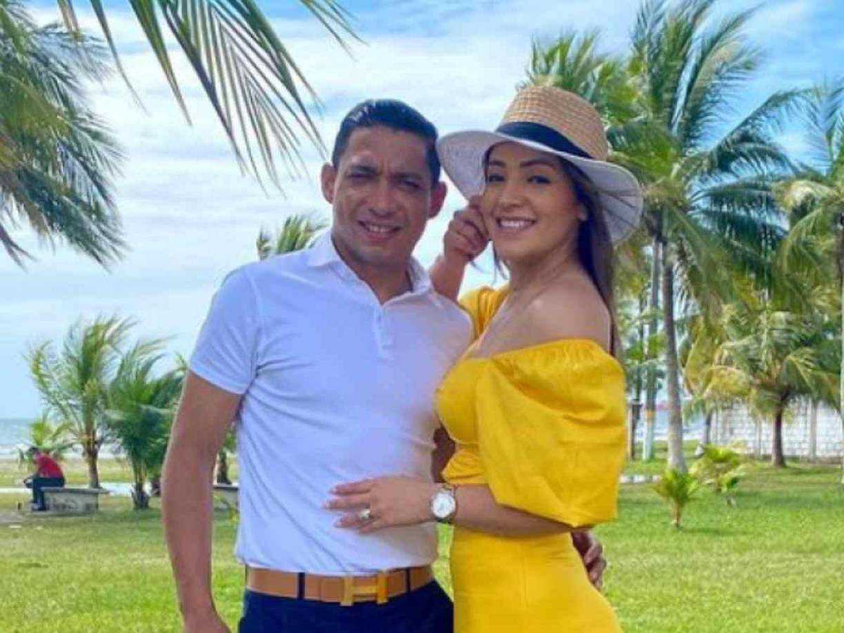 El amor entre Virginia Varela y Emilio Izaguirre comenzó cuando se conocieron en el un estadio de fútbol. Forman una linda familia.