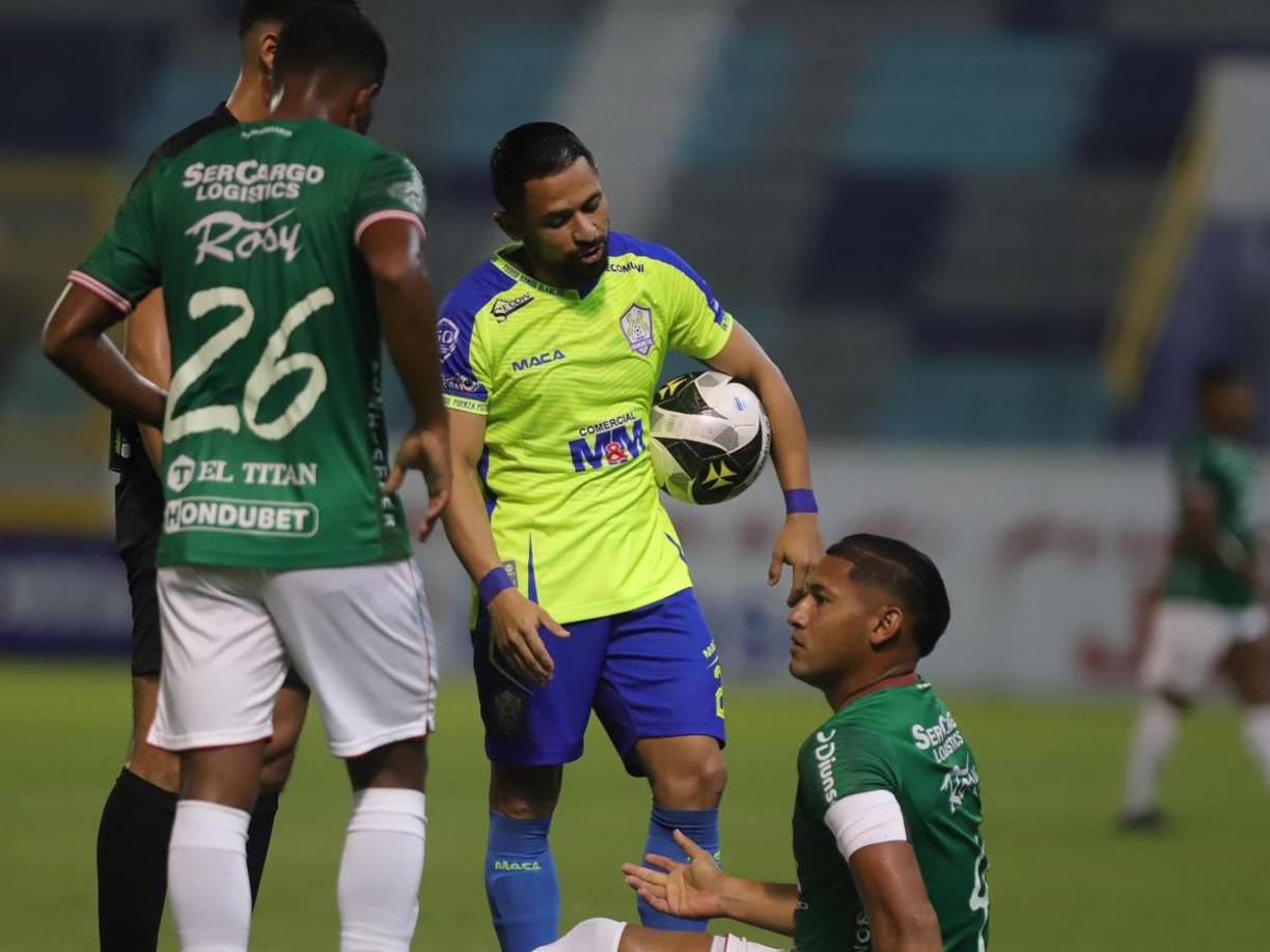 Y llegó la hora del partido, Marathón y Olancho se pusieron en marcha a partir de las 7:30 PM en busca de los tres puntos.