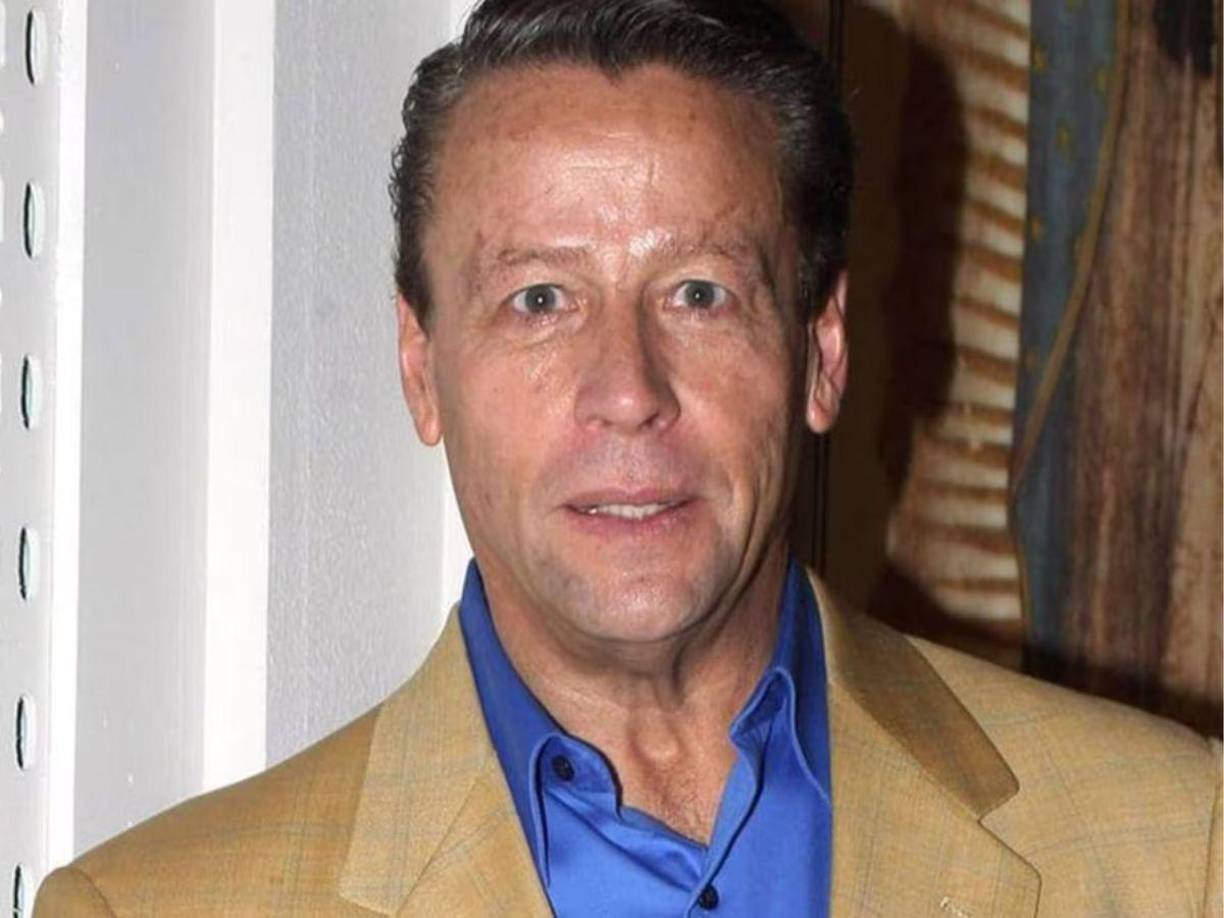 “Hace unos años por un asunto de Hacienda tenía mucha con mucha ansiedad y angustia. Me mandó clonazepan en gotas por unos meses, y ya no era nada, se me quitó todo ese rollo”.